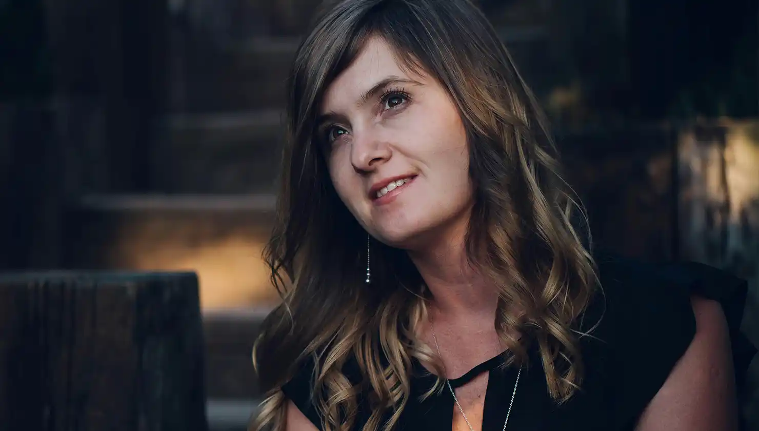 potential upper blepharoplasty patient calmly watching something in the distance